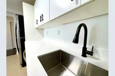 19390 Collins Ave #316, Sunny Isles Beach, FL 33160 - Photo 3