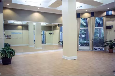 17145 N Bay Rd #4402, Sunny Isles Beach, FL 33160 - Photo 43