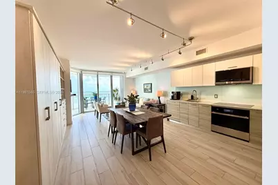 1300 Brickell Bay Dr #3406, Miami, FL 33131 - Photo 5