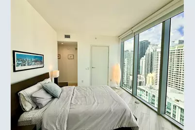 1300 Brickell Bay Dr #3406, Miami, FL 33131 - Photo 19