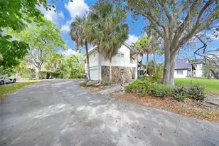 9300 E Calusa Club Dr, Miami, FL 33186 - Photo 57