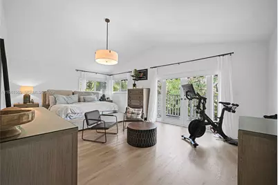 9300 E Calusa Club Dr, Miami, FL 33186 - Photo 23