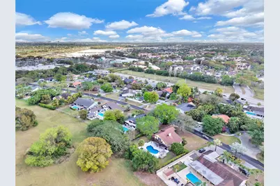 9300 E Calusa Club Dr, Miami, FL 33186 - Photo 51