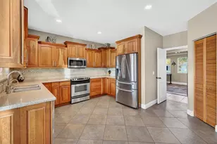 10376 SW 18th St, Davie, FL 33324 - Photo 13