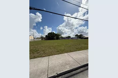 429 SW 6th Ave, Homestead, FL 33030 - Photo 3