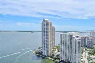 325 S Biscayne Blvd, Miami, FL 33131 - Photo 13