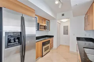 325 S Biscayne Blvd, Miami, FL 33131 - Photo 5