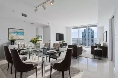 325 S Biscayne Blvd #3721, Miami, FL 33131 - Photo 3
