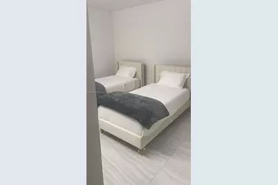 19355 Turnberry Way #5L, Aventura, FL 33180 - Photo 9