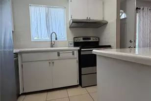 1832 Sunny Dr, Bradenton, FL 34207 - Photo 3