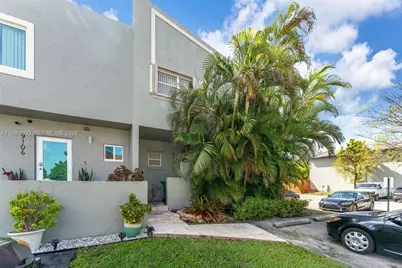 9110 SW 203rd Ter, Cutler Bay, FL 33189 - Photo 1