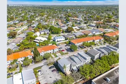 9110 SW 203rd Ter, Cutler Bay, FL 33189 - Photo 27