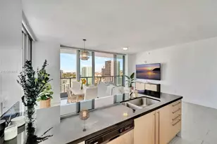 79 SW 12th St, Miami, FL 33130 - Photo 3