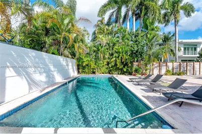 2379 Overbrook St, Coconut Grove, FL 33133 - Photo 3