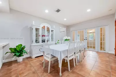 6350 NW 39th Ter, Virginia Gardens, FL 33166 - Photo 9