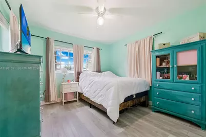 6350 NW 39th Ter, Virginia Gardens, FL 33166 - Photo 13