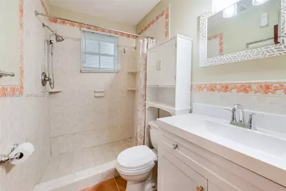 6350 NW 39th Ter, Virginia Gardens, FL 33166 - Photo 15