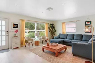 856 N 98, Naples, FL 34108 - Photo 25