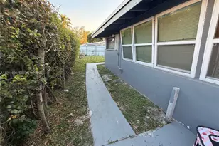 354 NE 173rd St, North Miami Beach, FL 33162 - Photo 7