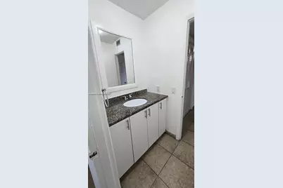 690 NE 123rd St #208, North Miami, FL 33161 - Photo 9