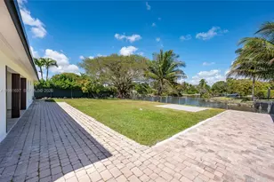 9361 SW 16th St, Miami, FL 33165 - Photo 17