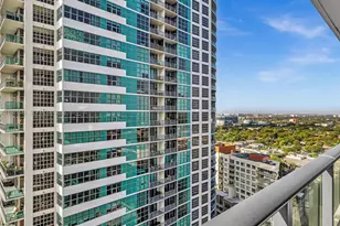 121 NE 34th St, Miami, FL 33137 - Photo 33