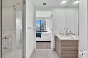 121 NE 34th St, Miami, FL 33137 - Photo 53