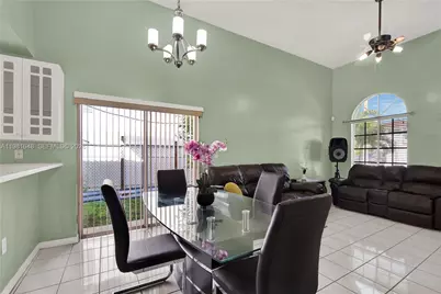 14138 SW 164th Ter, Miami, FL 33177 - Photo 13