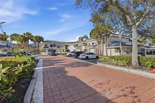 1659 NW 81st Way, Plantation, FL 33322 - Photo 3