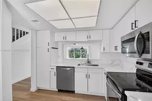 101 E Half Moon Circle, Hypoluxo, FL 33462 - Photo 11