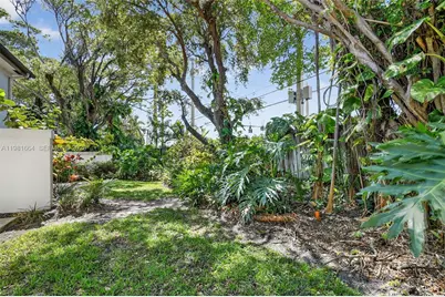 101 E Half Moon Cir #B, Hypoluxo, FL 33462 - Photo 41