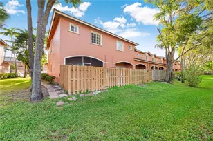 1166 NW 100th Ave, Pembroke Pines, FL 33024 - Photo 25