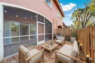 1166 NW 100th Ave, Pembroke Pines, FL 33024 - Photo 5