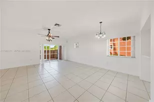 1166 NW 100th Ave, Pembroke Pines, FL 33024 - Photo 17