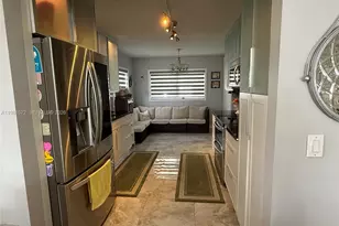 12950 SW 4th Ct, Pembroke Pines, FL 33027 - Photo 17