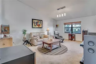 7641 NW 99th Ave, Tamarac, FL 33321 - Photo 17
