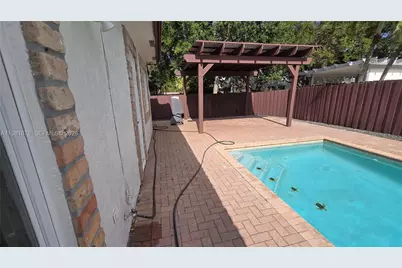 15826 SW 138th Ter, Miami, FL 33196 - Photo 23