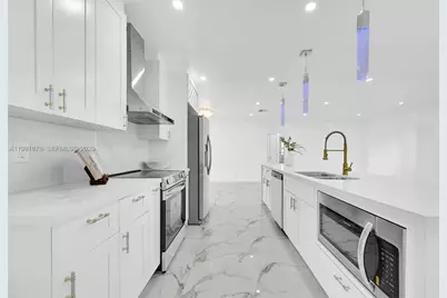 11011 NE 9th Ct, Biscayne Park, FL 33161 - Photo 7