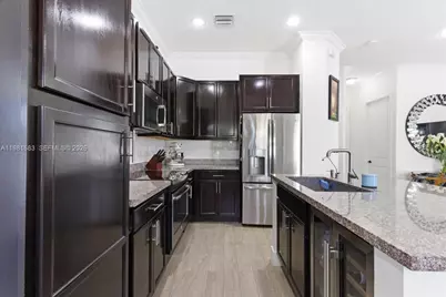 3407 W 99th Pl, Hialeah, FL 33018 - Photo 15