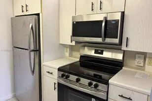 2052 Exeter C, Boca Raton, FL 33434 - Photo 3