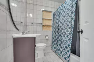 2166 NW 18th St, Miami, FL 33125 - Photo 17