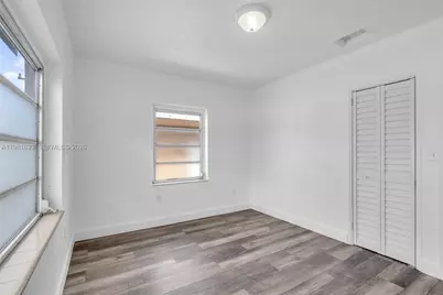2166 NW 18th St, Miami, FL 33125 - Photo 15