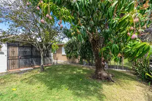 2166 NW 18th St, Miami, FL 33125 - Photo 25