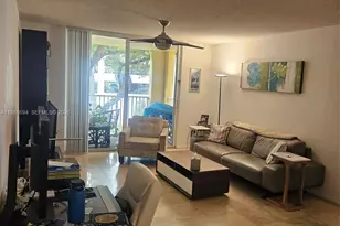 19501 E Country Club Dr, Aventura, FL 33180 - Photo 7