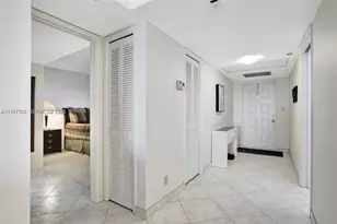 3510 Oaks Way, Pompano Beach, FL 33069 - Photo 9