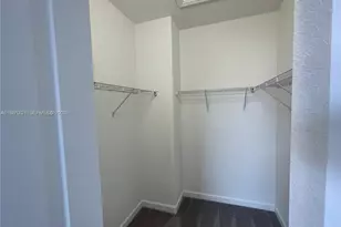 969 NE 211th St, Miami, FL 33179 - Photo 11