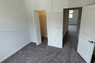 969 NE 211th St, Miami, FL 33179 - Photo 15