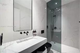 650 NE 32nd St, Miami, FL 33137 - Photo 23