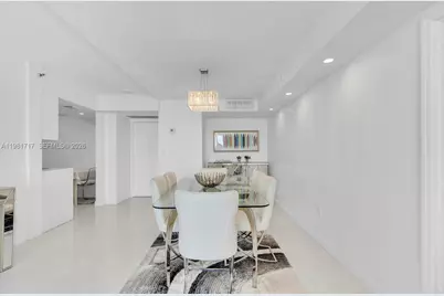 20515 E Country Club Dr #2242, Aventura, FL 33180 - Photo 5