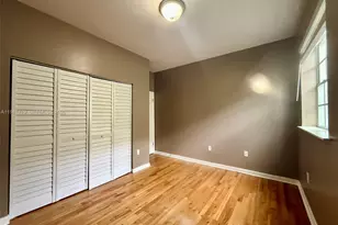 1127 Euclid Ave, Miami Beach, FL 33139 - Photo 11